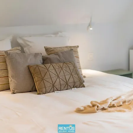 Anno 2021 - Renovated Coastal 150m From The 빌라 *