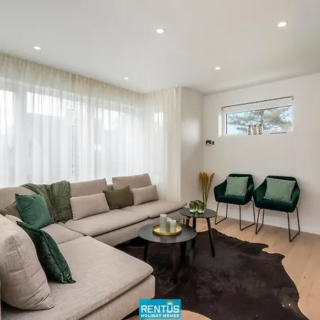 Anno 2021 - Renovated Coastal 150m From The