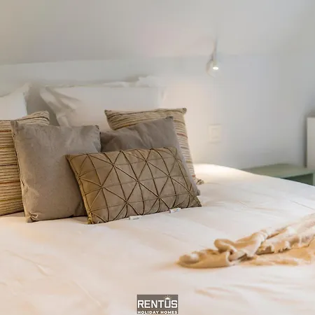 Anno 2021 - Renovated Coastal 150m From The