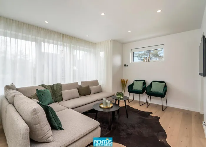 Anno 2021 - Renovated Coastal 150m From The