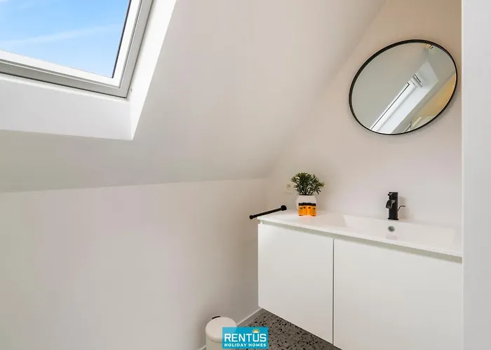 빌라 Anno 2021 - Renovated Coastal 150m From The *